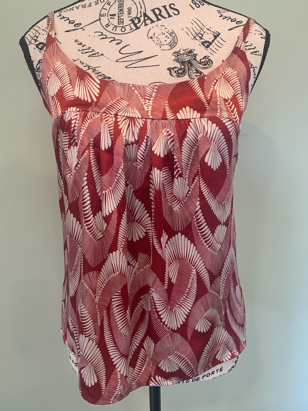 New York & Company Women’s XS Extra Small Abstract Print Red Satin Cami Top